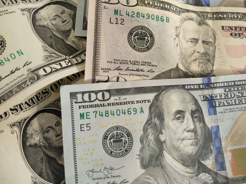 $200 Dólares